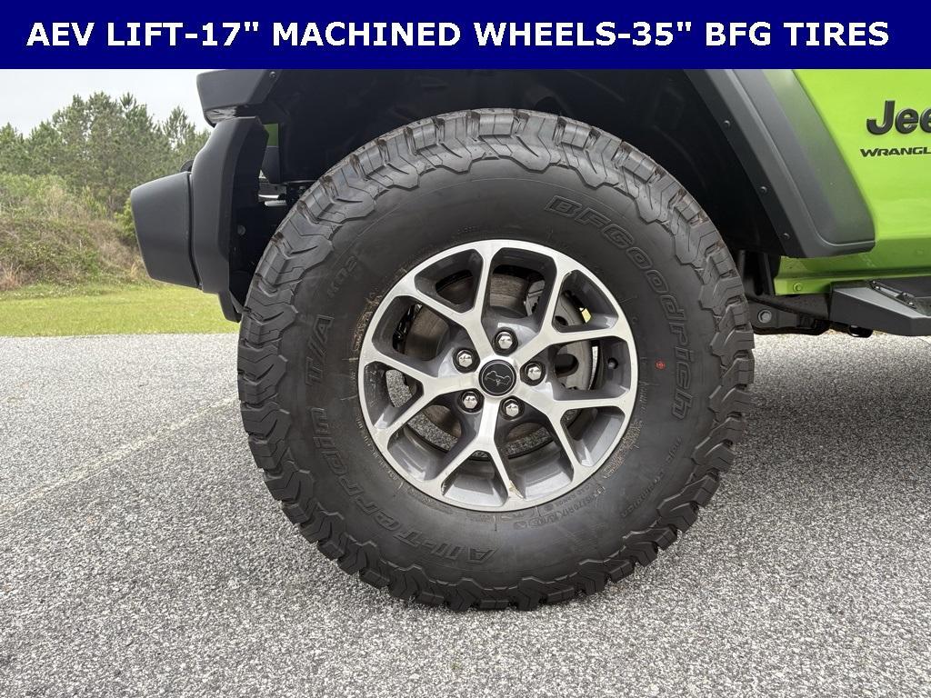 new 2025 Jeep Wrangler car, priced at $45,590