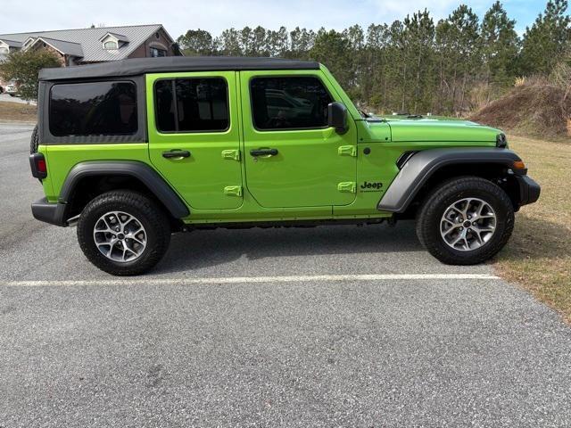 new 2025 Jeep Wrangler car, priced at $42,677