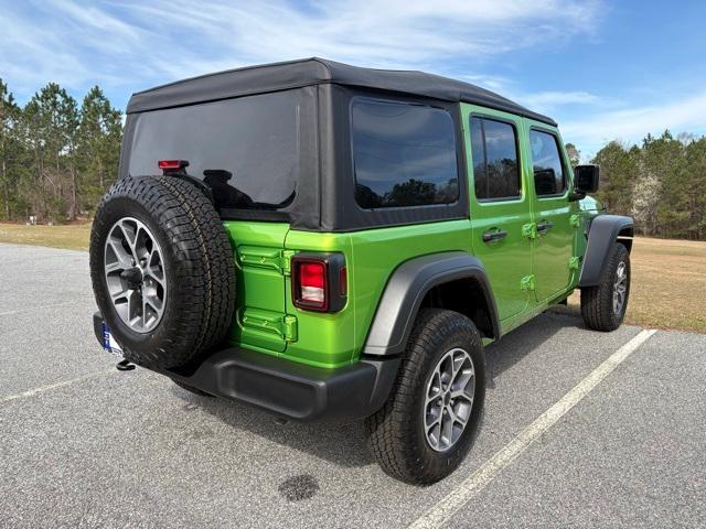 new 2025 Jeep Wrangler car, priced at $42,677