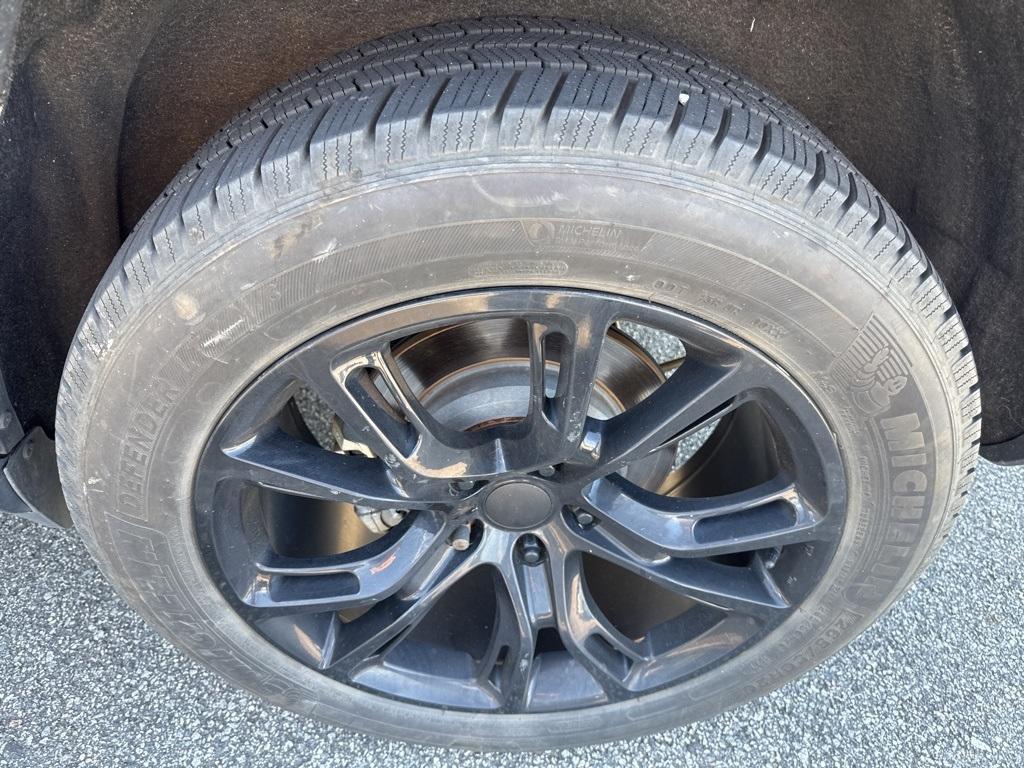 used 2019 Jeep Grand Cherokee car, priced at $22,497