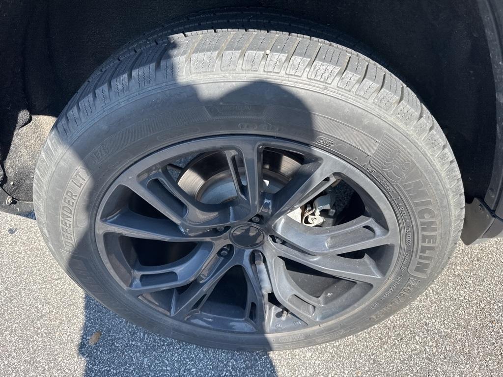 used 2019 Jeep Grand Cherokee car, priced at $22,497