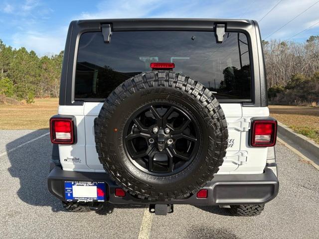 new 2025 Jeep Wrangler car, priced at $48,994
