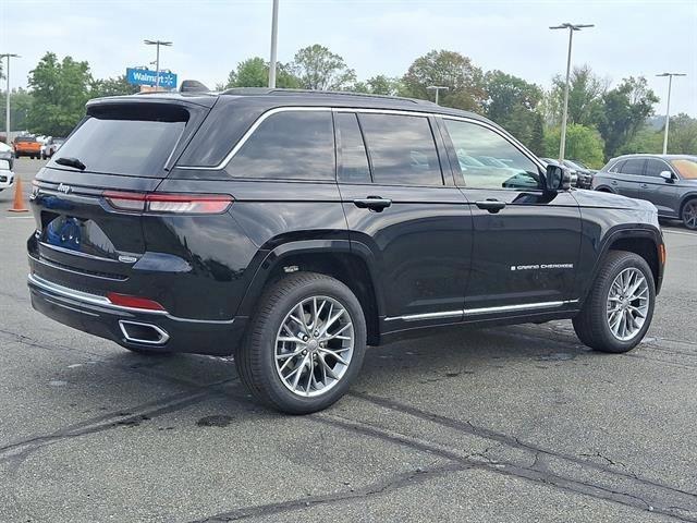 new 2025 Jeep Grand Cherokee car, priced at $56,527
