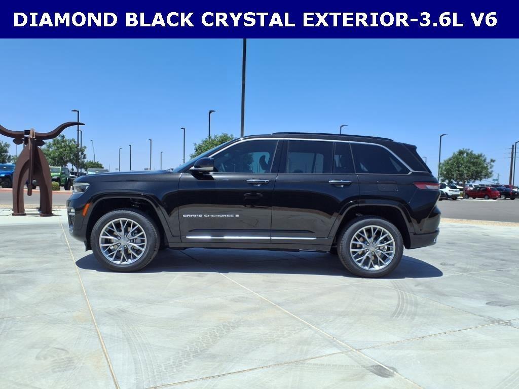 new 2025 Jeep Grand Cherokee car, priced at $56,527