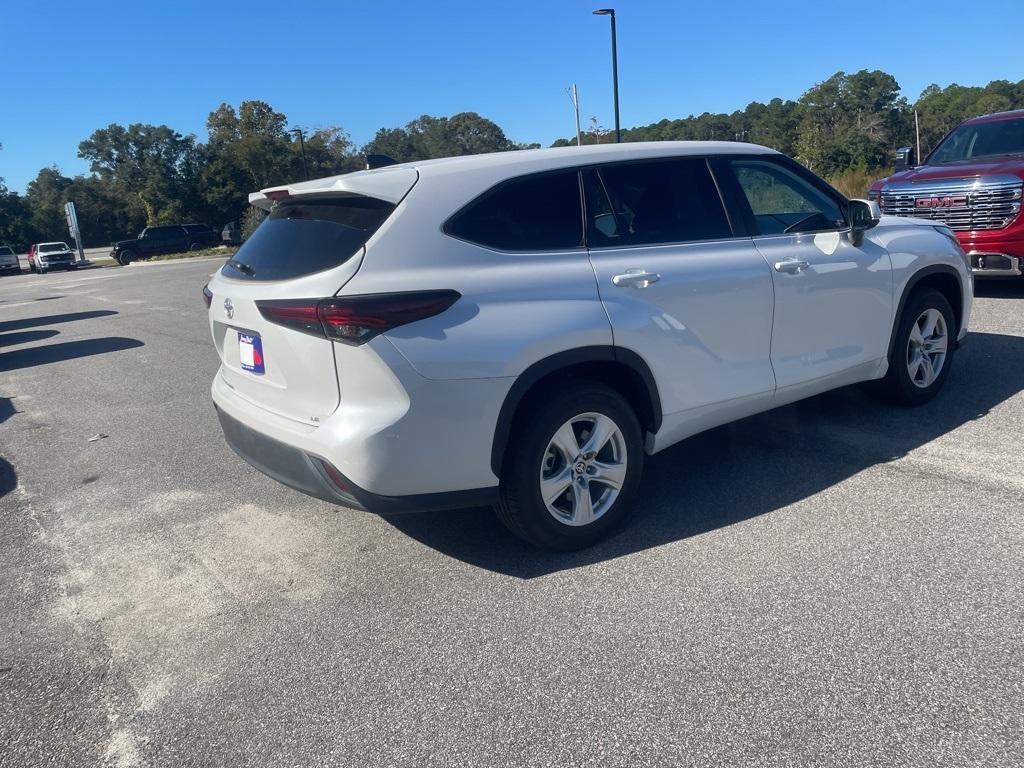 used 2024 Toyota Highlander car, priced at $39,890