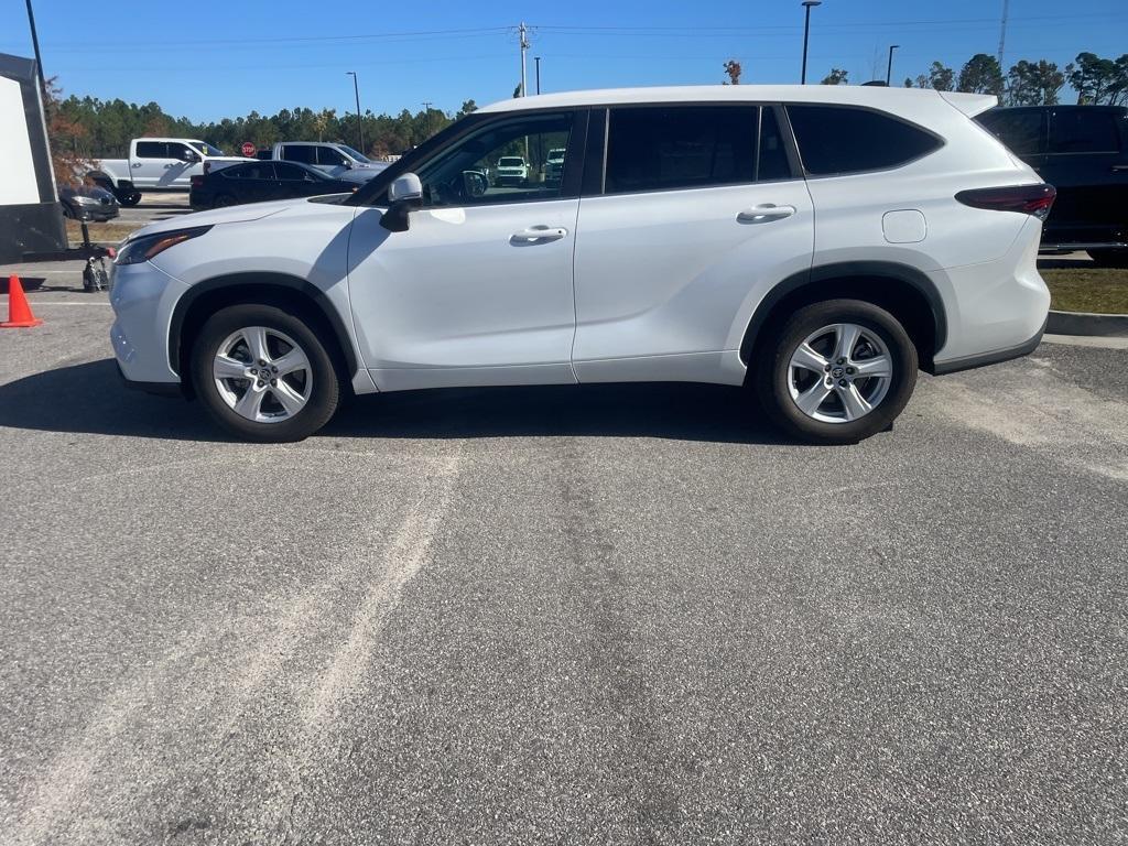 used 2024 Toyota Highlander car, priced at $39,890