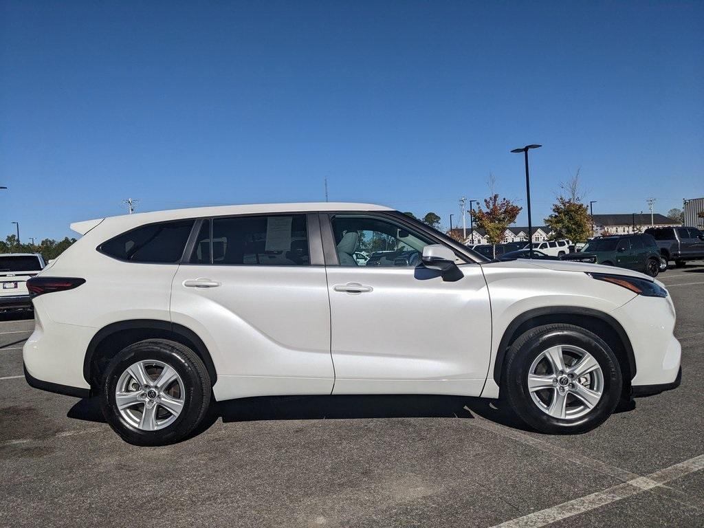 used 2024 Toyota Highlander car, priced at $37,427