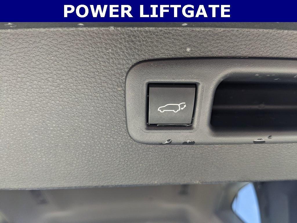 used 2024 Toyota Highlander car, priced at $37,427