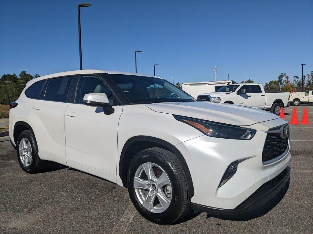 used 2024 Toyota Highlander car, priced at $37,427