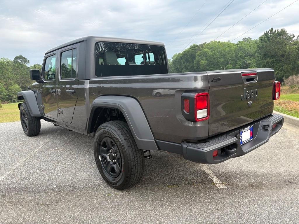 new 2025 Jeep Gladiator car, priced at $37,977