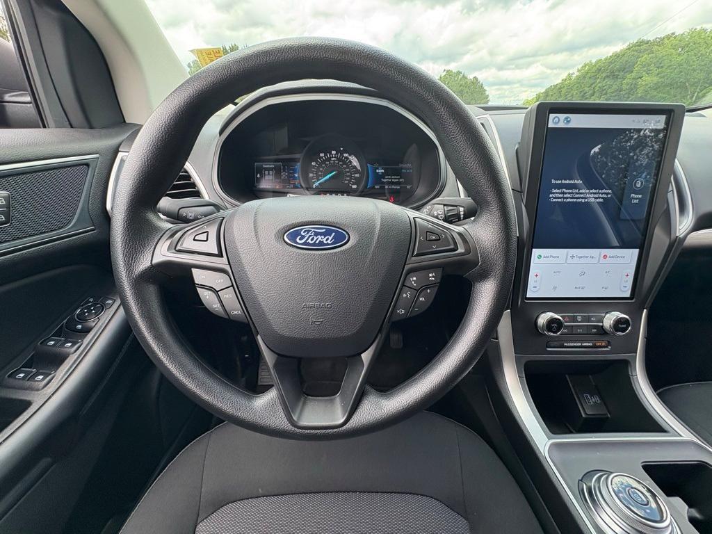 used 2024 Ford Edge car, priced at $28,396