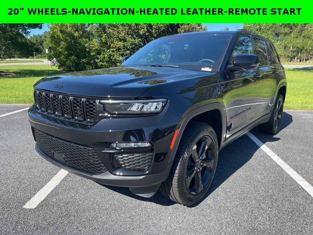new 2025 Jeep Grand Cherokee car, priced at $40,569