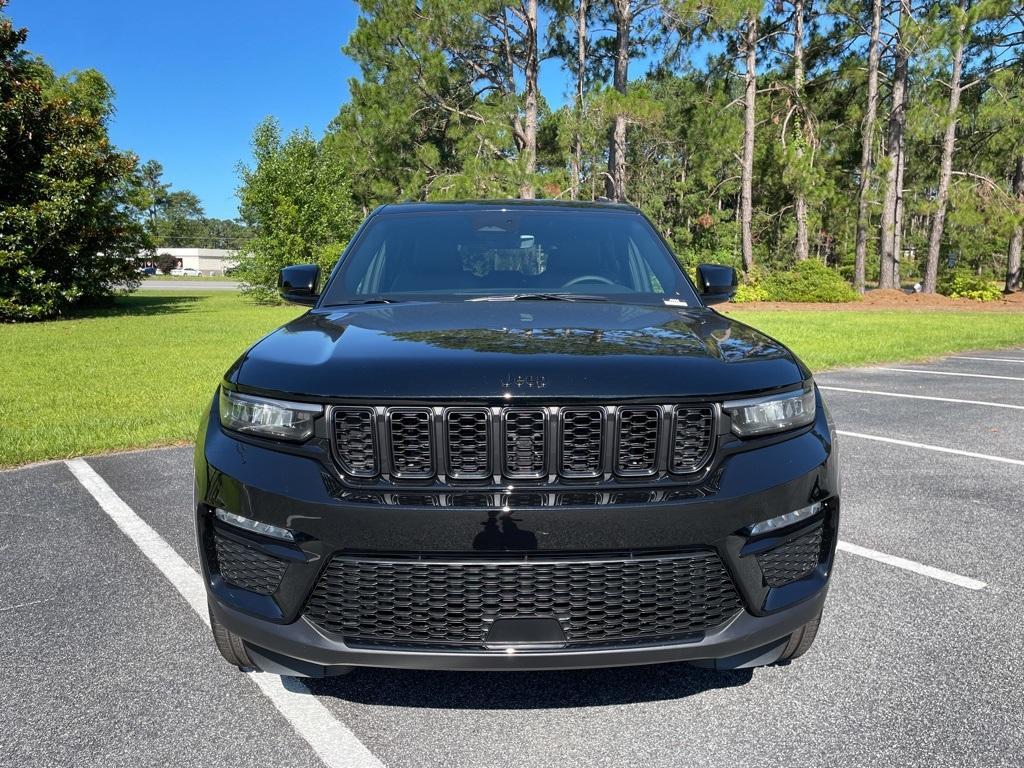 new 2025 Jeep Grand Cherokee car, priced at $40,569