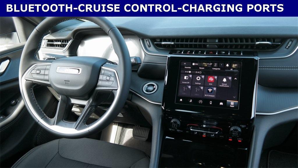 new 2025 Jeep Grand Cherokee car, priced at $34,677