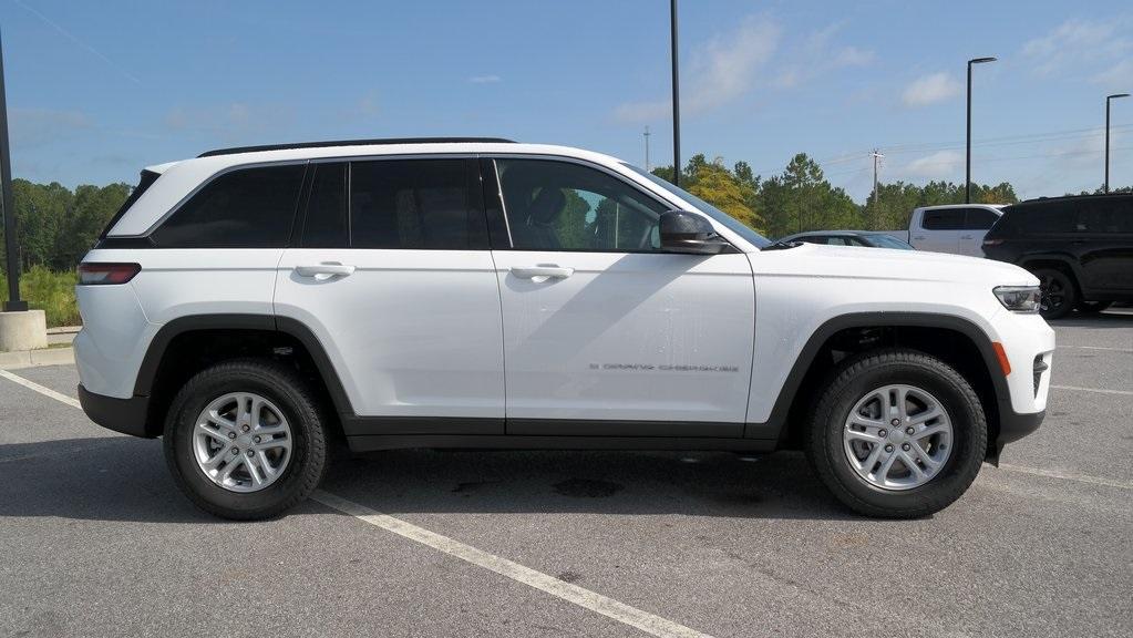 new 2025 Jeep Grand Cherokee car, priced at $34,677