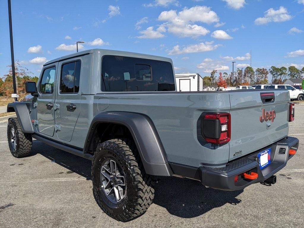 new 2026 Jeep Gladiator car, priced at $52,877