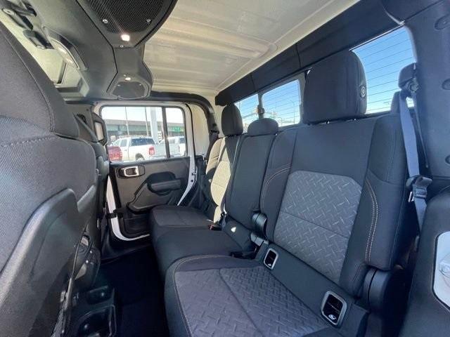 new 2026 Jeep Gladiator car, priced at $54,577