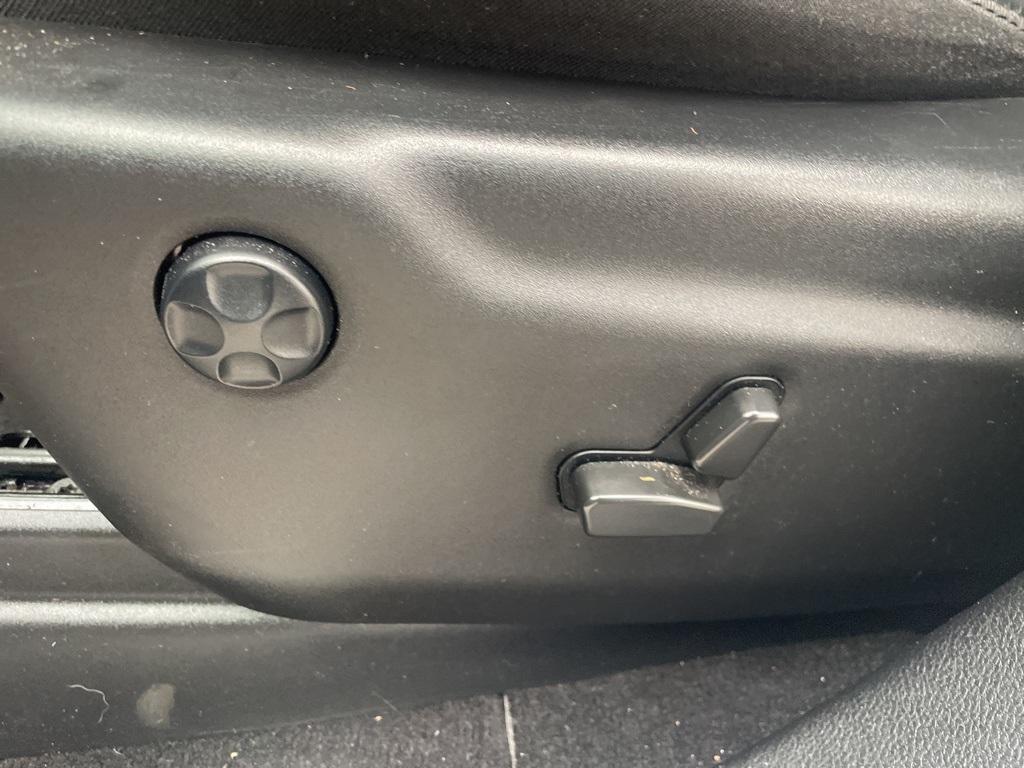 used 2022 Jeep Grand Cherokee WK car, priced at $25,290