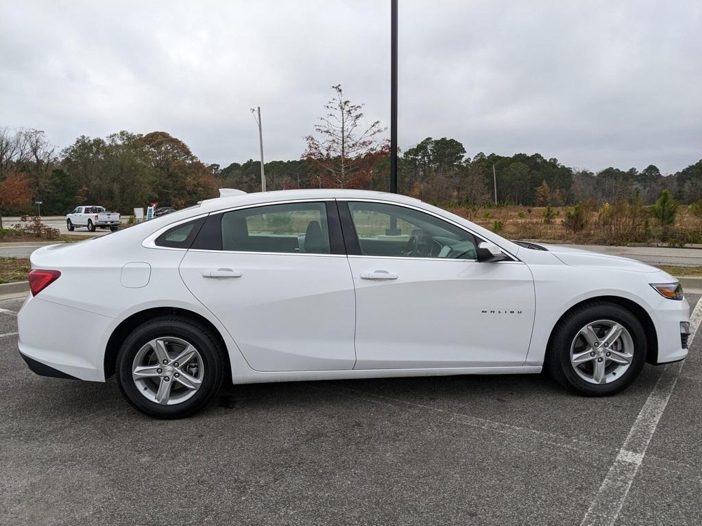 used 2024 Chevrolet Malibu car, priced at $19,274