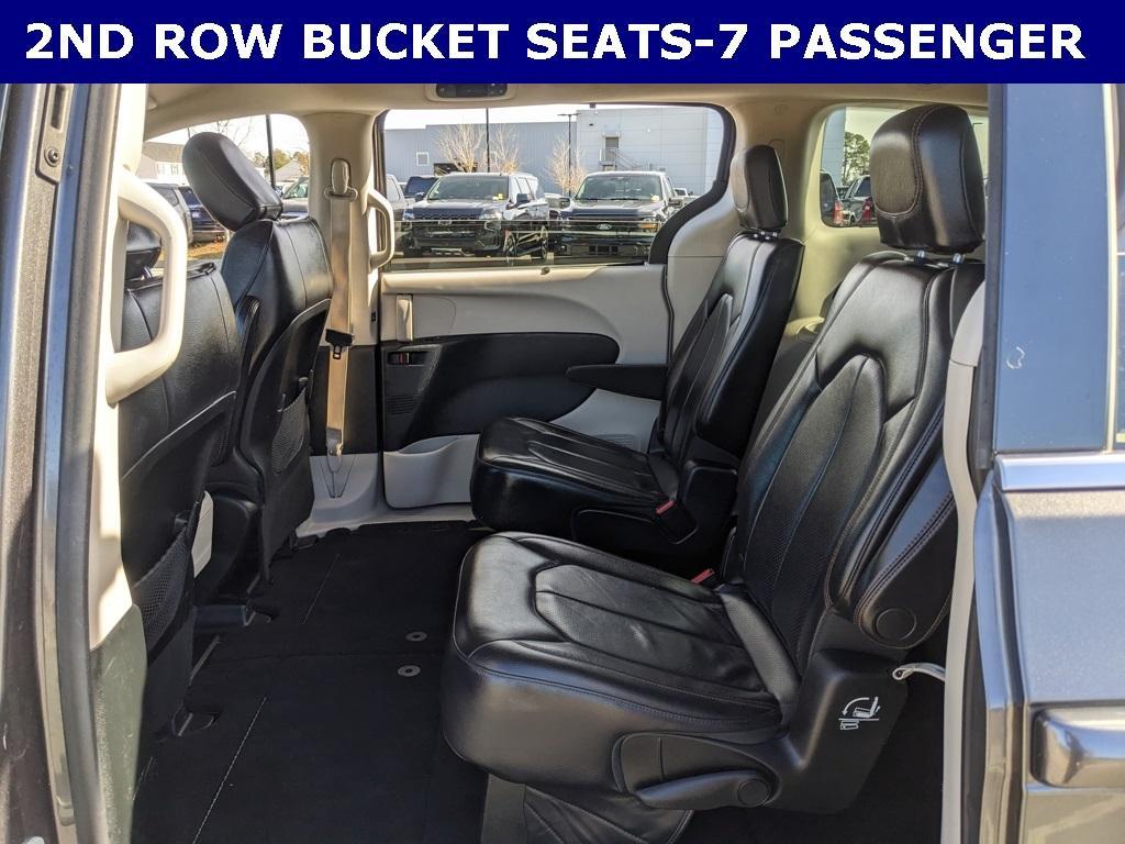 used 2018 Chrysler Pacifica car, priced at $12,800
