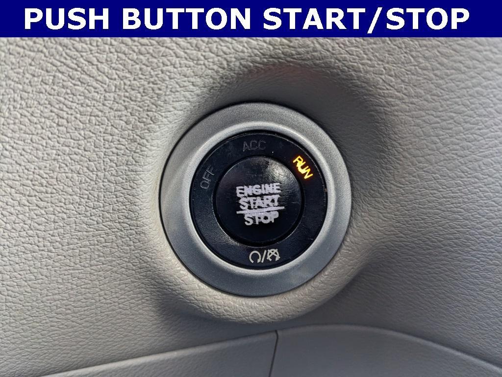 used 2018 Chrysler Pacifica car, priced at $12,800