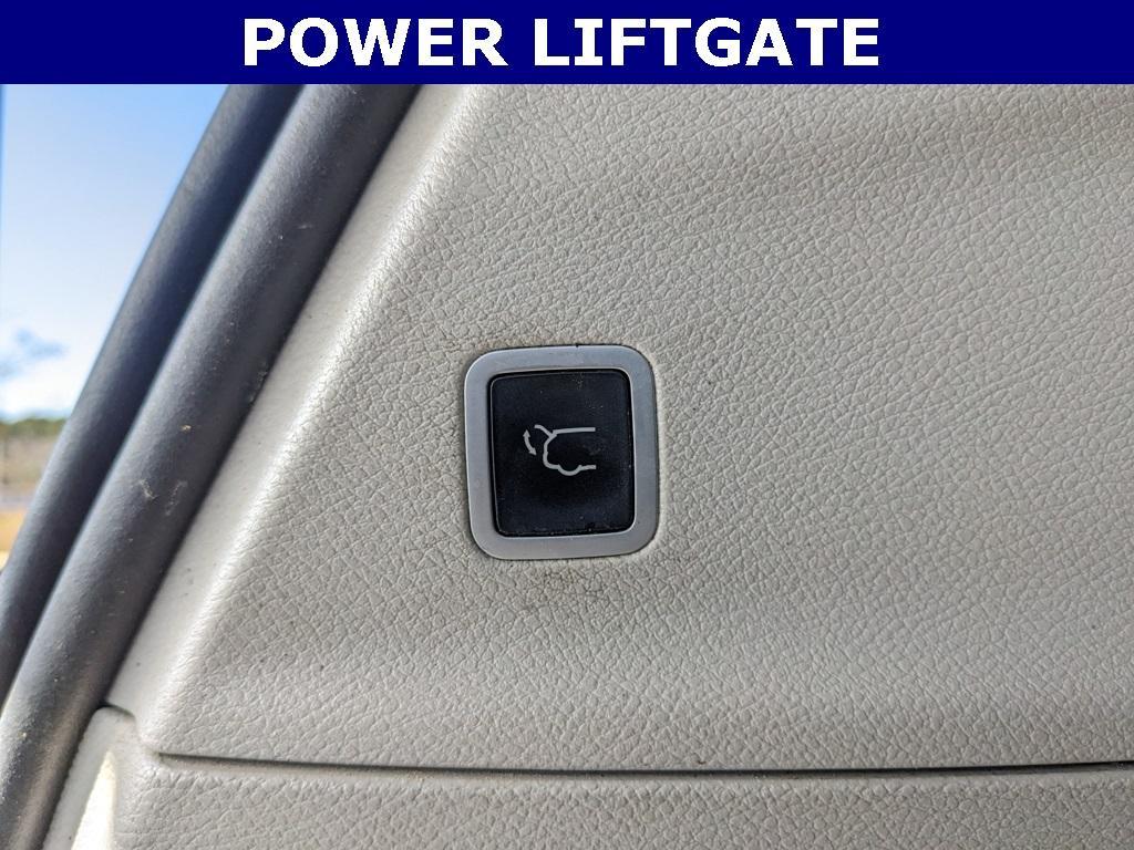 used 2018 Chrysler Pacifica car, priced at $12,800