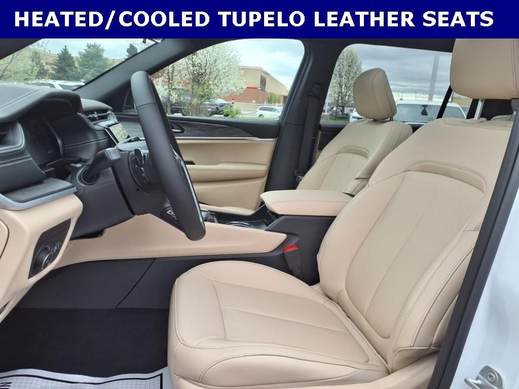 new 2025 Jeep Grand Cherokee car, priced at $55,777