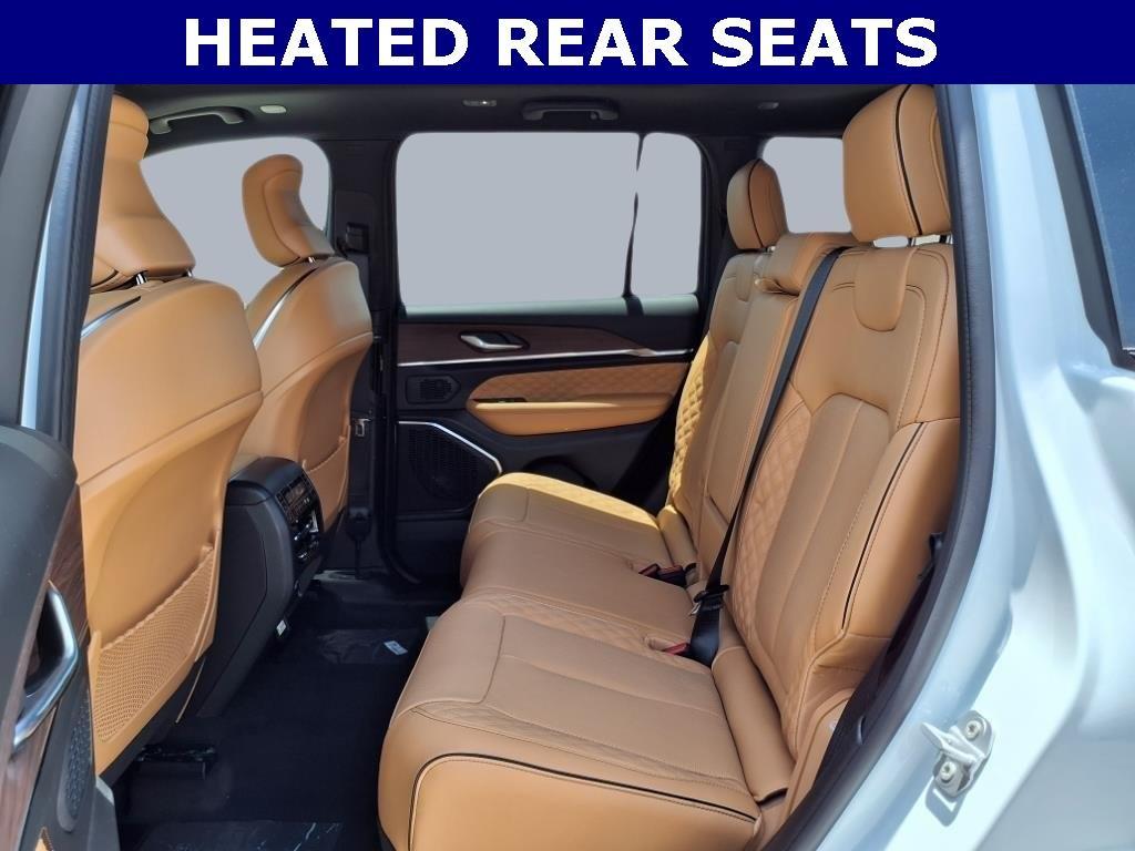 new 2025 Jeep Grand Cherokee car, priced at $55,777