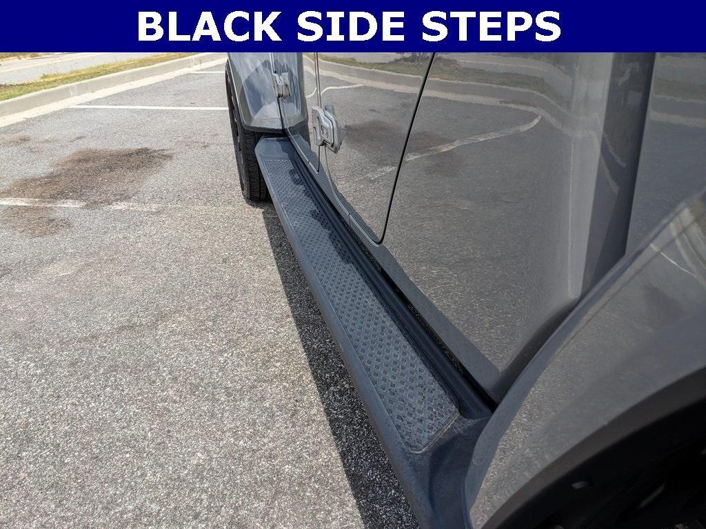 used 2023 Jeep Gladiator car, priced at $31,993