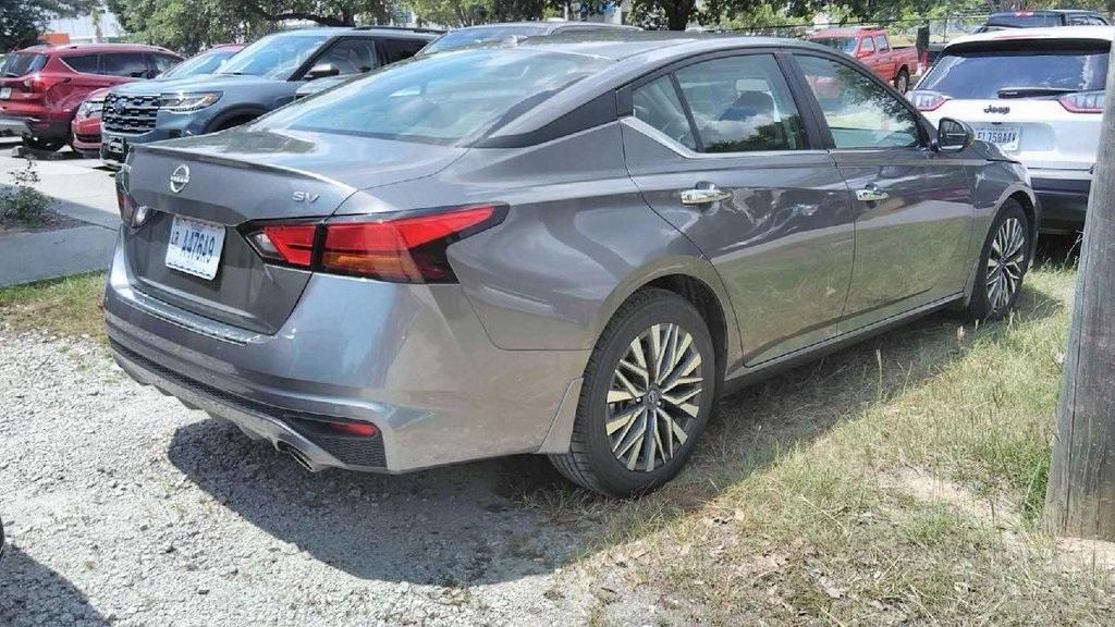 used 2023 Nissan Altima car, priced at $22,371
