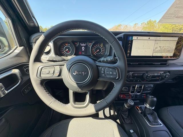 new 2025 Jeep Wrangler car, priced at $46,477