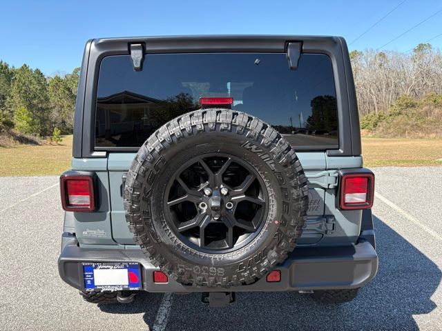 new 2025 Jeep Wrangler car, priced at $46,477