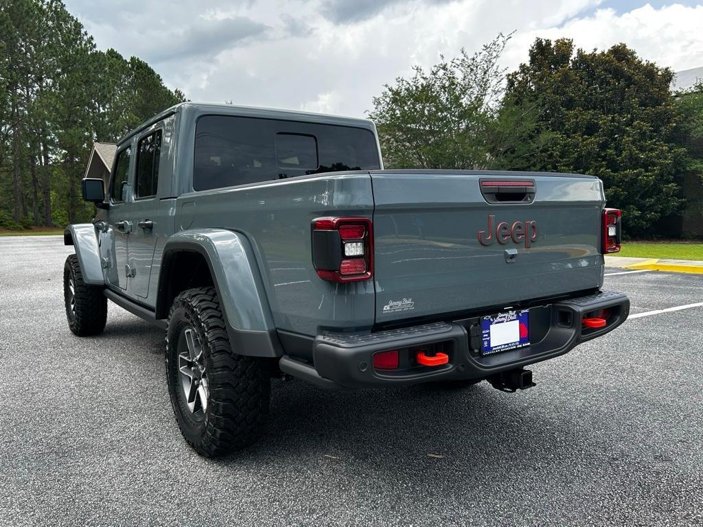 new 2025 Jeep Gladiator car, priced at $54,176