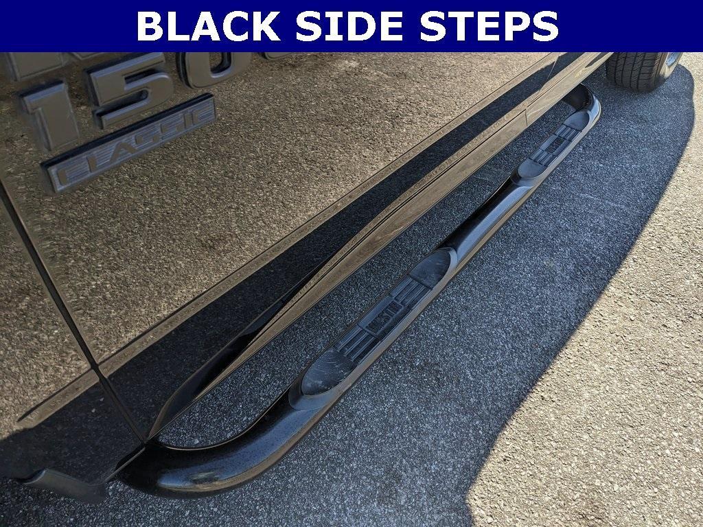 used 2022 Ram 1500 Classic car, priced at $22,992