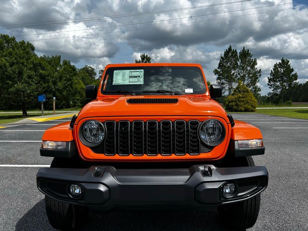 new 2025 Jeep Gladiator car, priced at $35,977