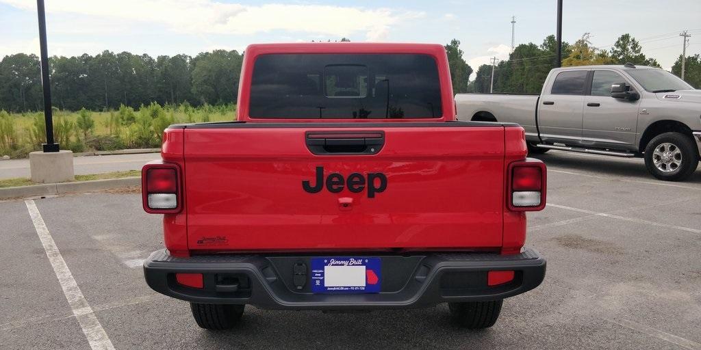 new 2025 Jeep Gladiator car, priced at $35,977
