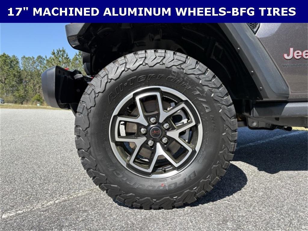 new 2025 Jeep Wrangler car, priced at $51,777