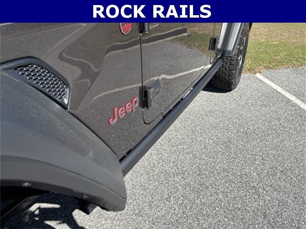 new 2025 Jeep Wrangler car, priced at $51,777