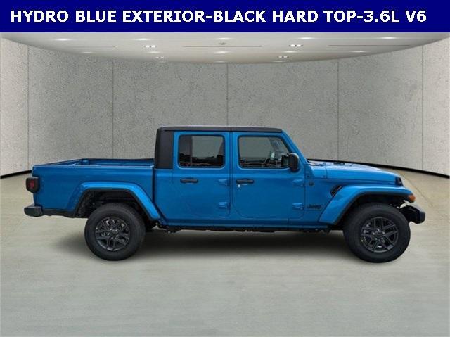 new 2025 Jeep Gladiator car, priced at $43,000