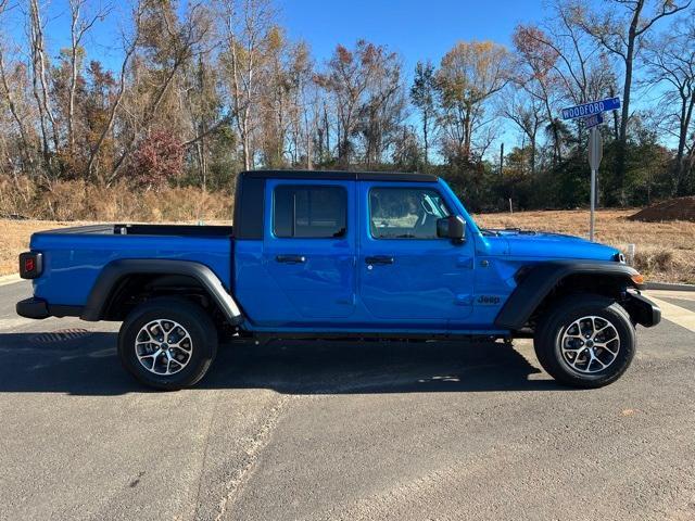 new 2025 Jeep Gladiator car, priced at $42,577