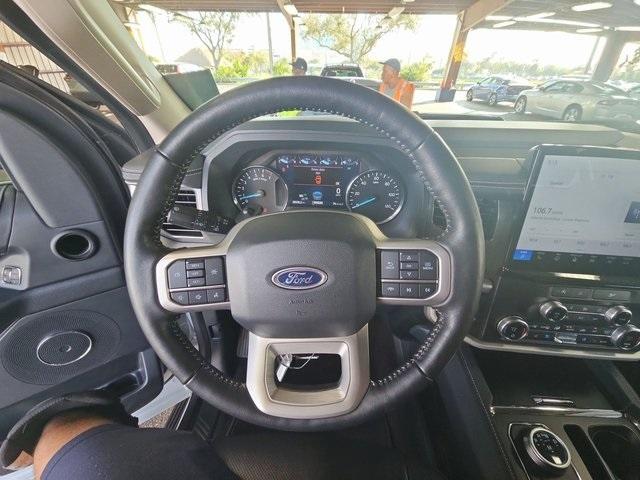 used 2024 Ford Expedition car, priced at $43,860