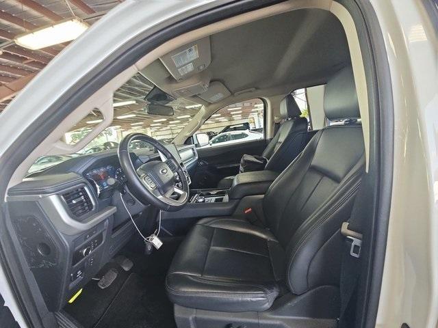 used 2024 Ford Expedition car, priced at $43,860