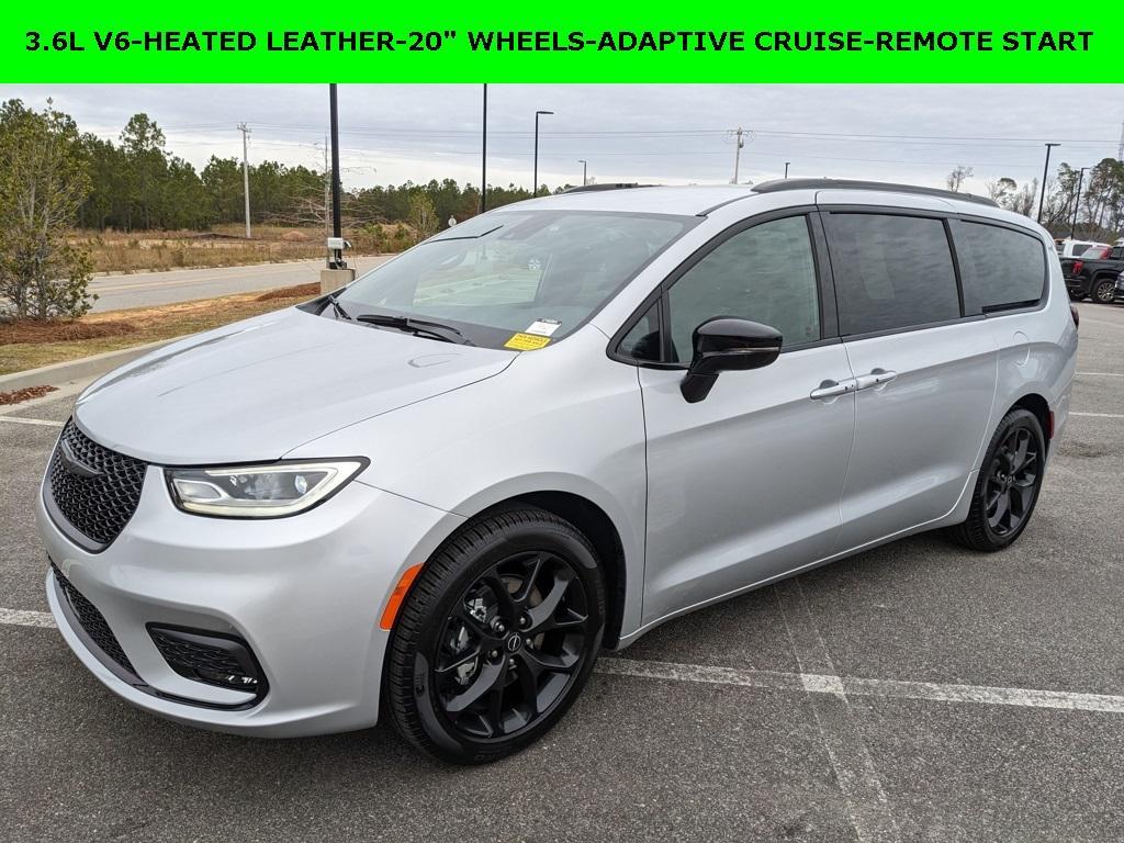 used 2026 Chrysler Pacifica car, priced at $38,200