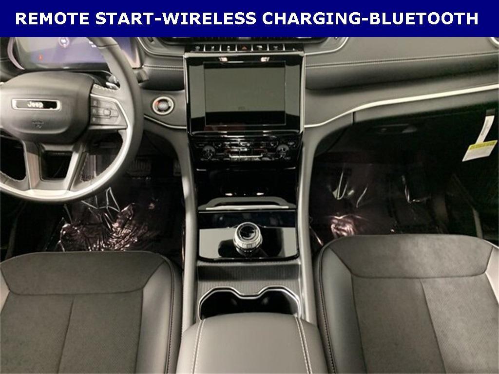 new 2025 Jeep Grand Cherokee L car, priced at $42,725