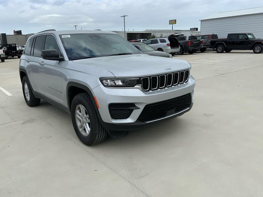 new 2025 Jeep Grand Cherokee car, priced at $36,350