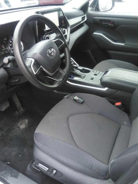 used 2023 Toyota Highlander car, priced at $31,249