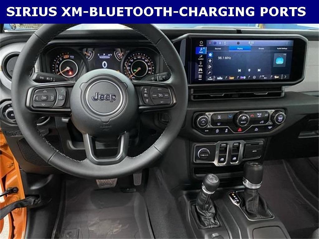 new 2025 Jeep Wrangler car, priced at $43,786