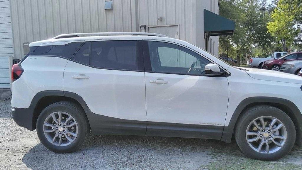 used 2024 GMC Terrain car, priced at $25,082