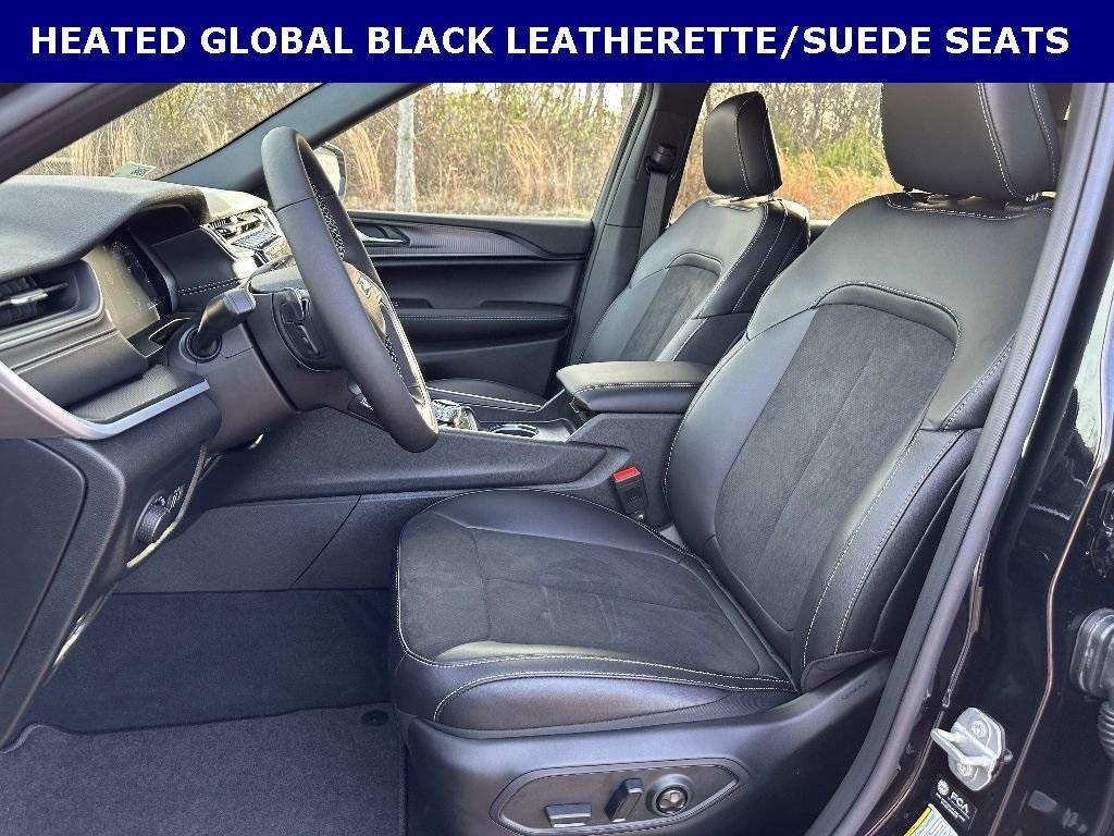 new 2025 Jeep Grand Cherokee L car, priced at $42,725