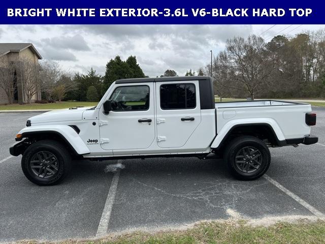 new 2024 Jeep Gladiator car, priced at $46,800
